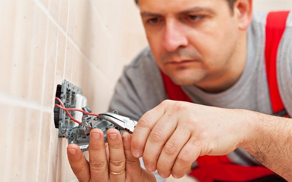 recherche travail électricien bâtiment Rueil-Malmaison